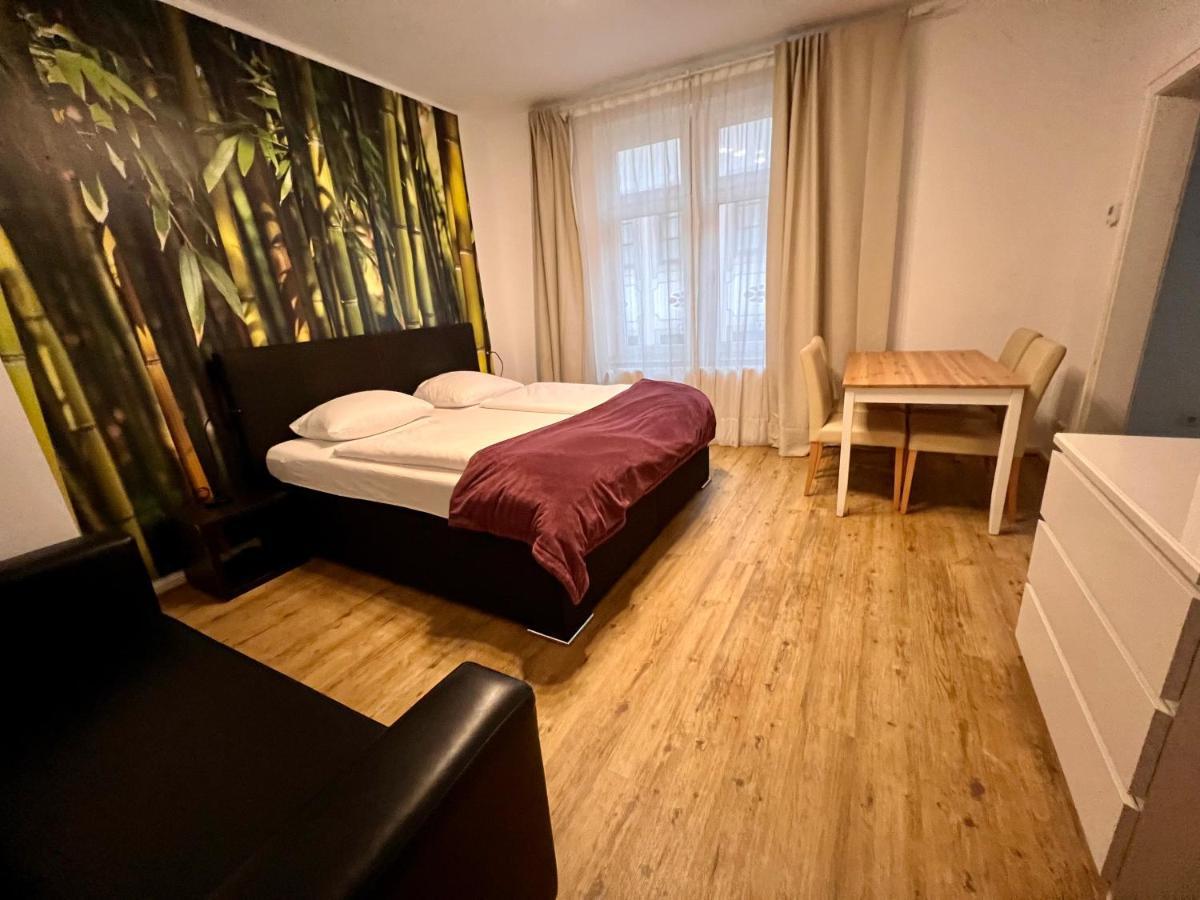 Altstadthotel Hayk Am Rhein Kolín nad Rýnem Exteriér fotografie