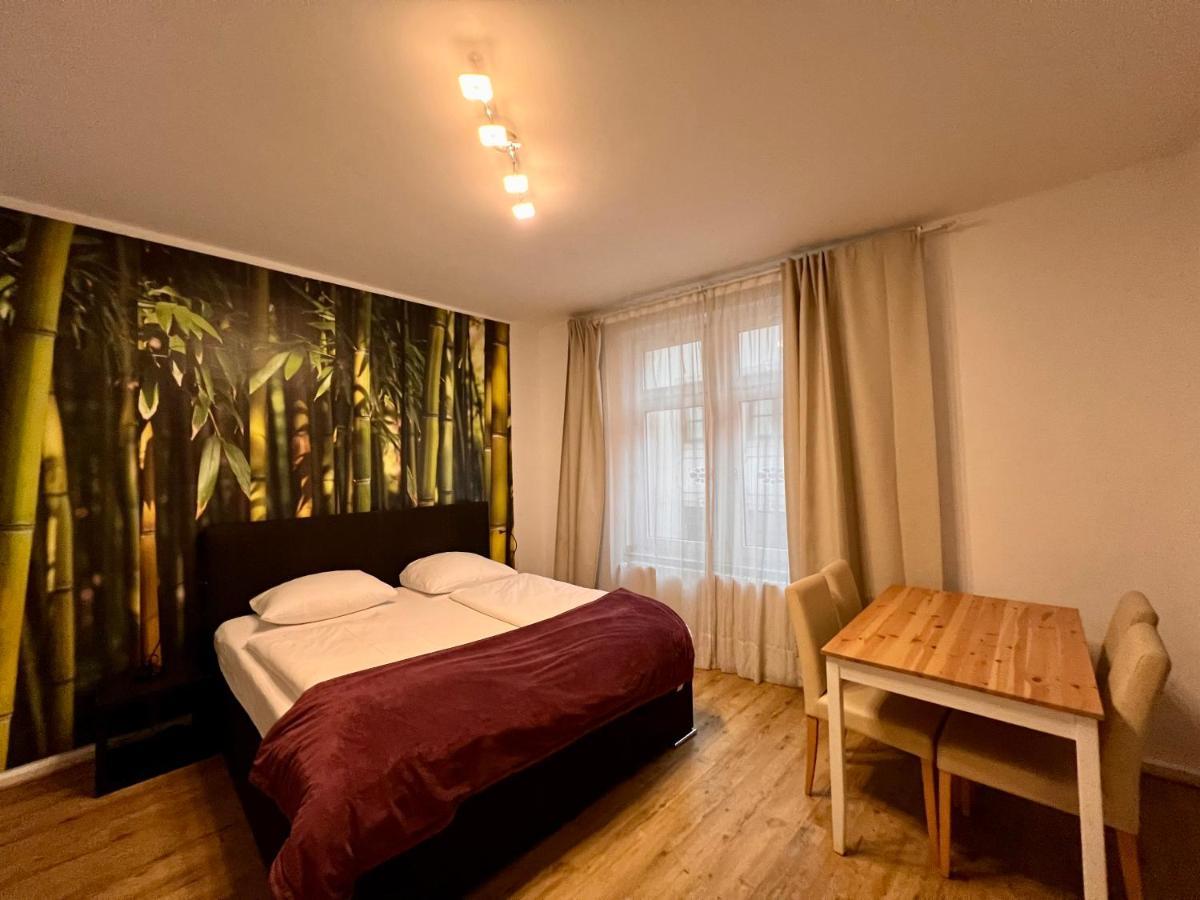 Altstadthotel Hayk Am Rhein Kolín nad Rýnem Exteriér fotografie
