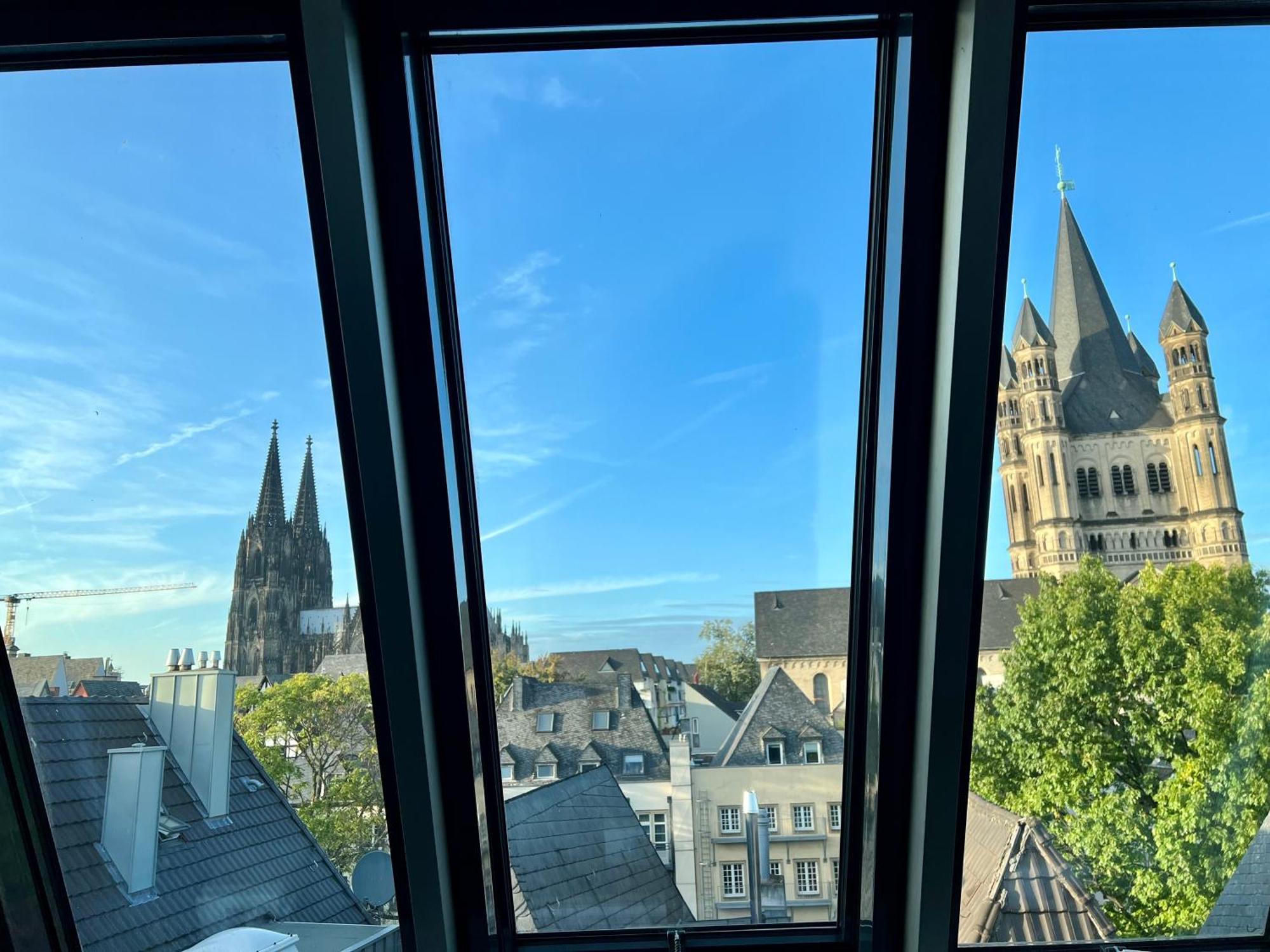 Altstadthotel Hayk Am Rhein Kolín nad Rýnem Pokoj fotografie