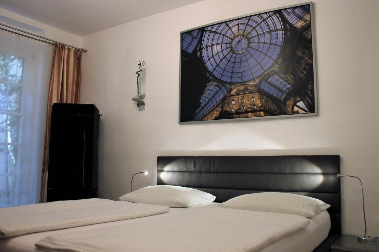 Altstadthotel Hayk Am Rhein Kolín nad Rýnem Exteriér fotografie