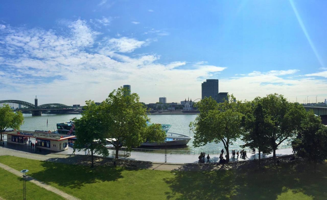 Altstadthotel Hayk Am Rhein Kolín nad Rýnem Exteriér fotografie