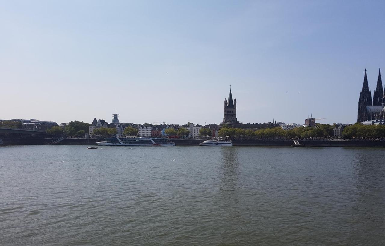 Altstadthotel Hayk Am Rhein Kolín nad Rýnem Exteriér fotografie