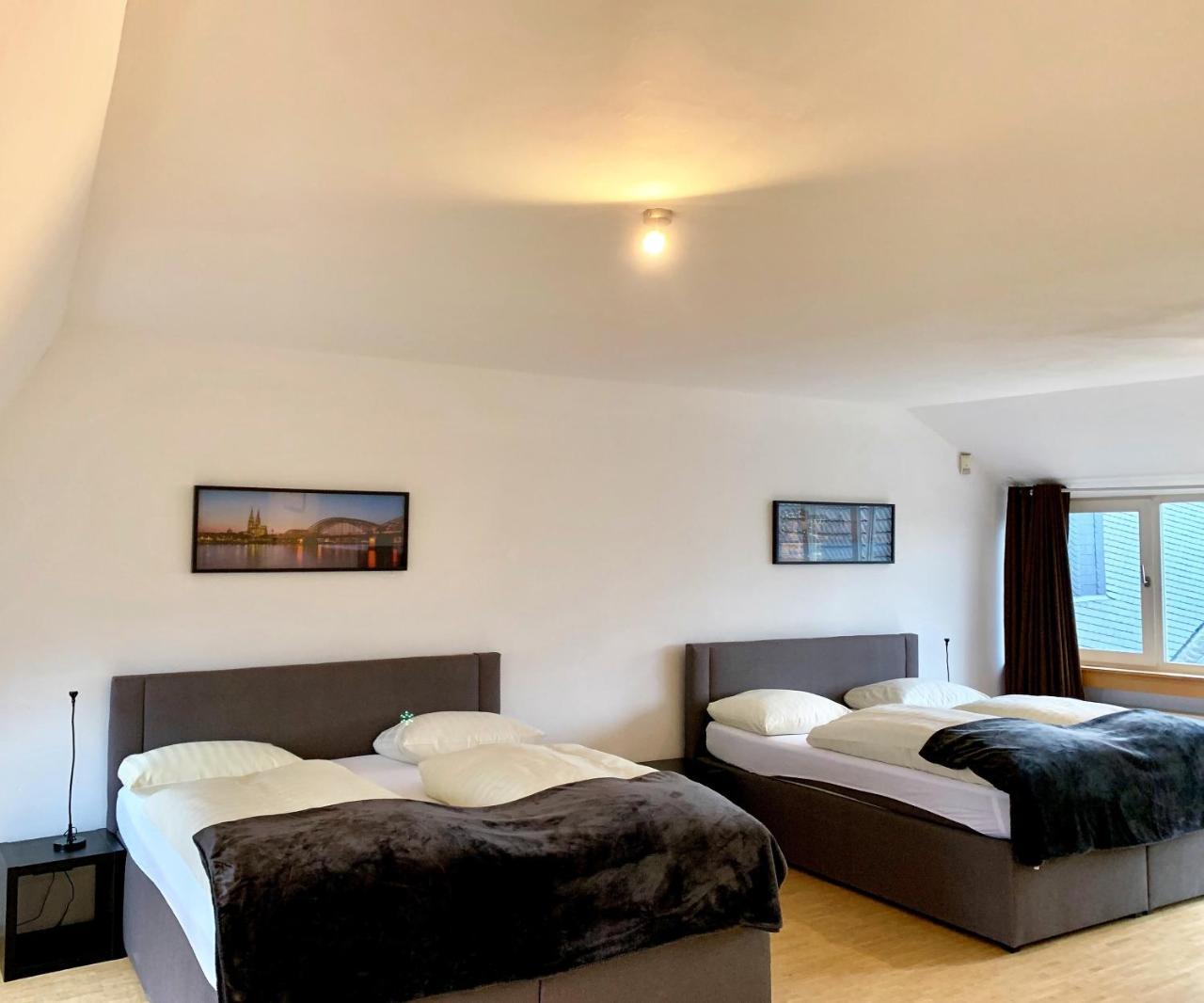 Altstadthotel Hayk Am Rhein Kolín nad Rýnem Exteriér fotografie
